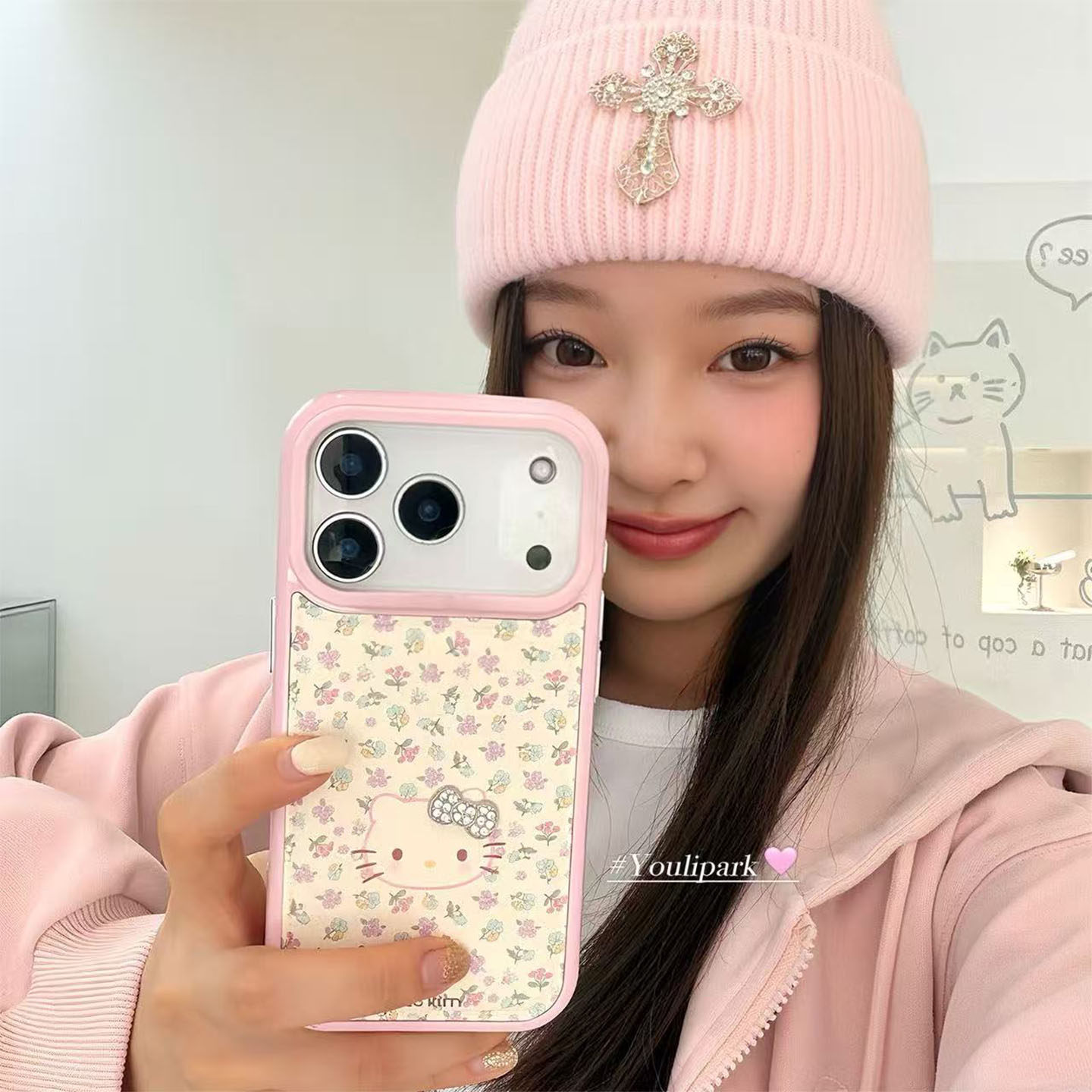 由里公园ins可爱温柔碎花闪钻蝴蝶结猫咪17适用17pro苹果1