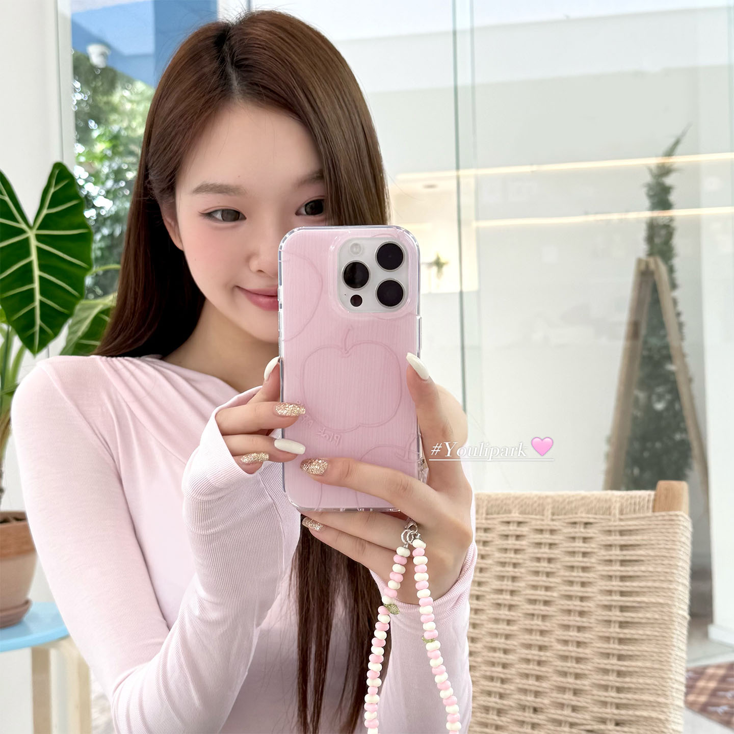 由里公园ins韩系少女奶油粉条纹苹果挂链15适用16pro苹果16ProMax手机壳iPhone16全包14新款14Promax保护套13