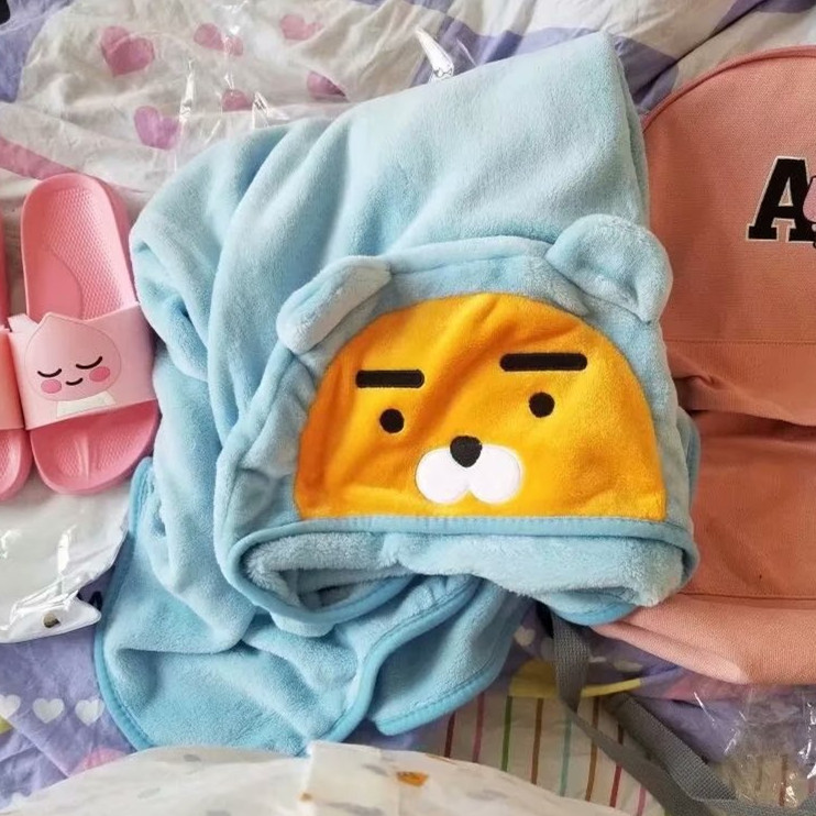 。kakao卡考屁桃獅子懶人披風毛毯子午睡辦公室保暖空調毯披肩蓋在類目 牀上用品, 休閒毯/毛毯/絨毯中 - 來自Buy2taobao.com提供專業的淘寶代購服務