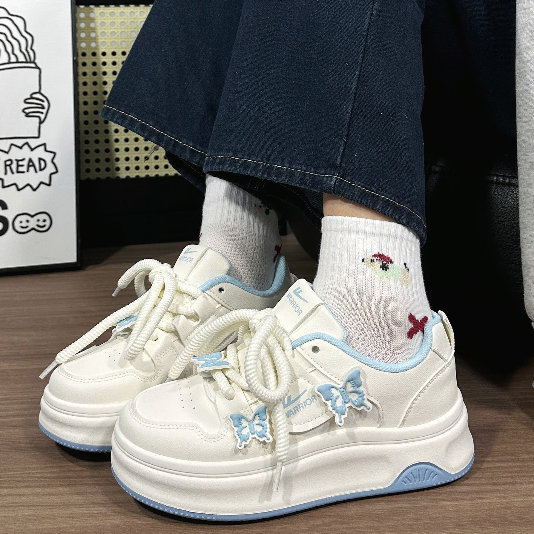 回力可爱蝴蝶小白鞋女