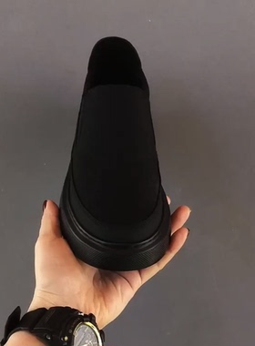 23611丹时尚休闲板鞋新款低帮舒适男士黑色轻底鞋透气休闲男鞋