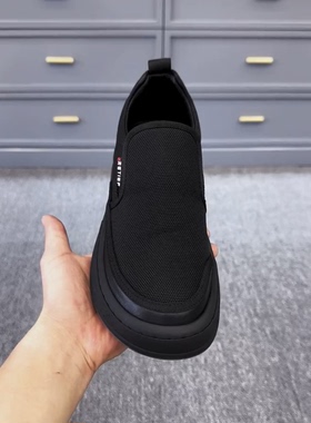 773847早秋新款时尚百搭单鞋休闲板鞋低帮男士黑色鞋透气休闲男鞋