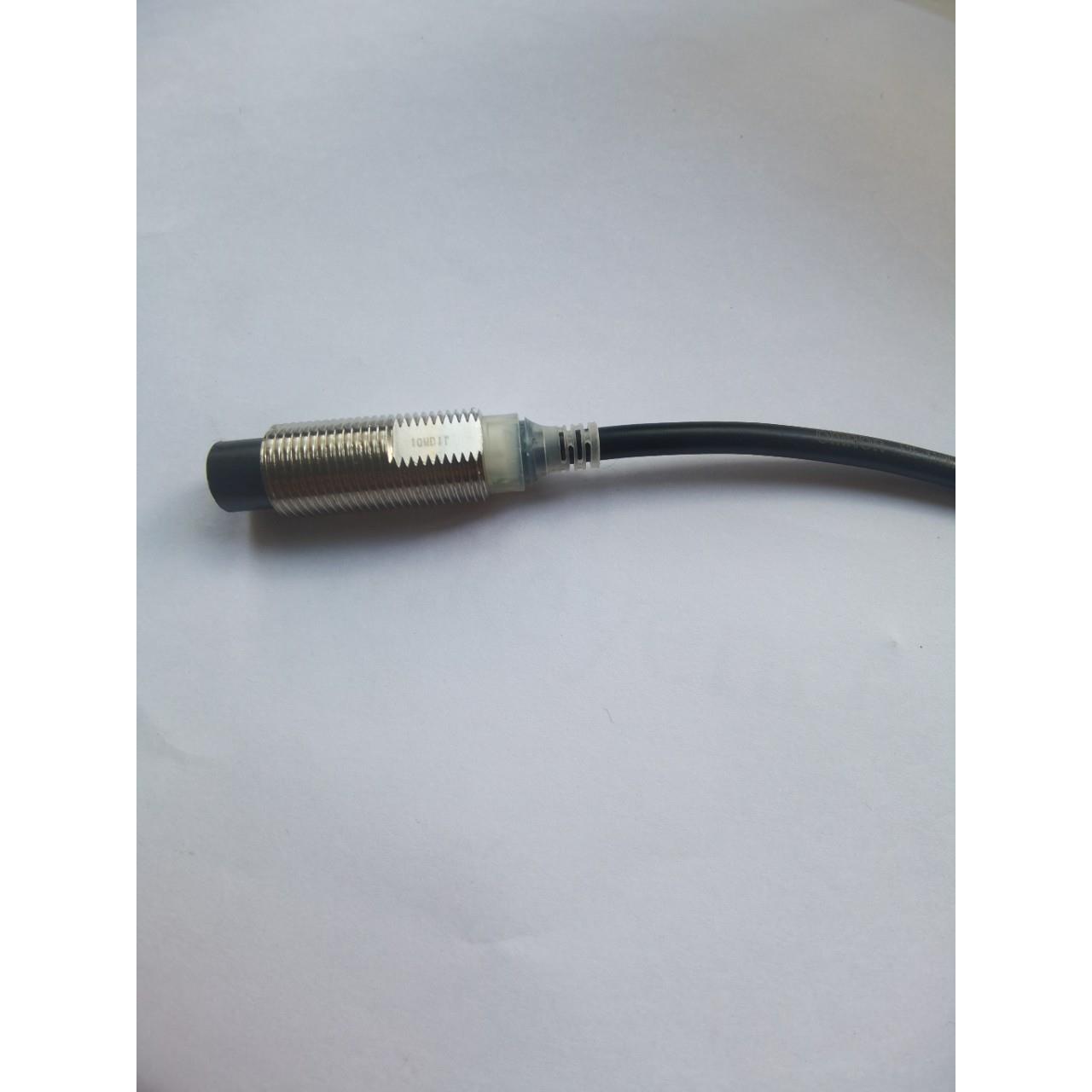 接近开关 限位开关 E2E-X10MD112-T 双色灯