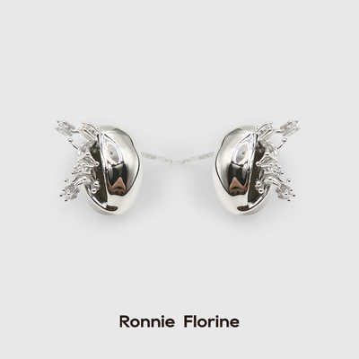 Ronnie Florine 原创设计 高冷小姐系列 豆蔻耳钉
