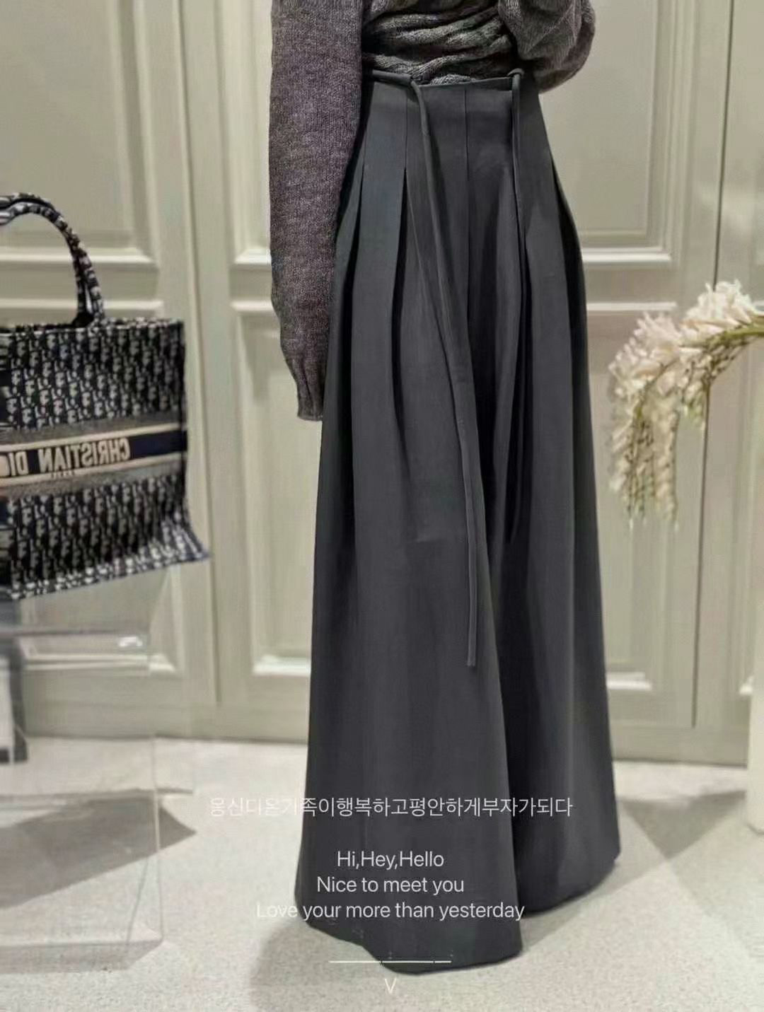 韩版ins高级感西装阔腿裤女春季2026新款设计高腰宽松休闲拖地裤