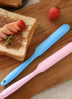 1 Silicone Food Scraper, Anti Slip and Heat-resistant Baking
