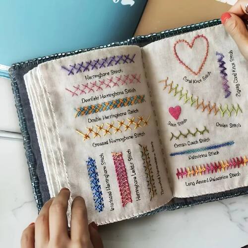 1 set of embroidery embroidery books, stitch books, DIY stit