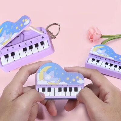 Mini Desktop Piano Keychain Cute Music Game Machine Colorful