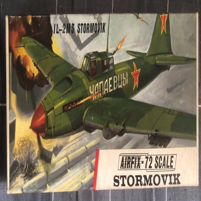 AIRFIX  1/72 IL-2M.3 攻击机模型凸钉设计，视觉效果拉满，出