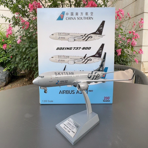 中国南方航空BOEING737-800产品厂商：Aviation涂装信息：天合