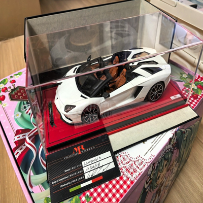 MR COLLECTION MODELS 1/18 兰博基尼 埃文塔多 Aventador S Road