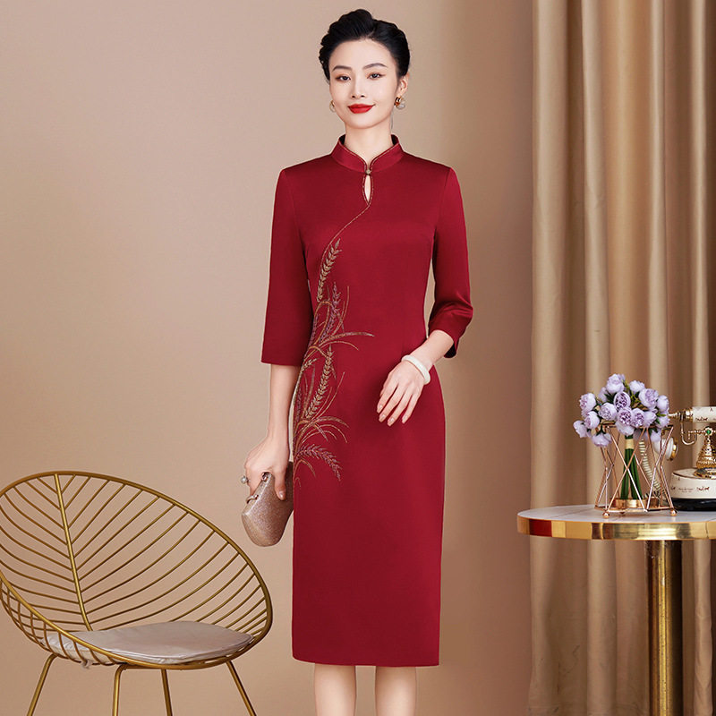 2026新款喜婆婆礼服婚宴装中年显年轻时尚连衣裙显瘦修身包臂连衣
