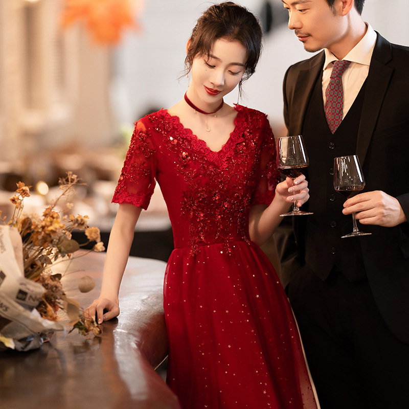 2026新款酒红色孕妇敬酒服新娘夏季订婚礼服连衣裙大码结婚敬酒服