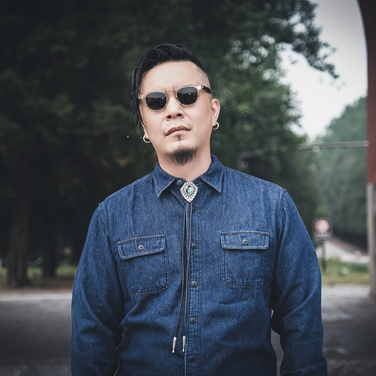 纯棉材质成衣水洗靛蓝色休闲衬衫