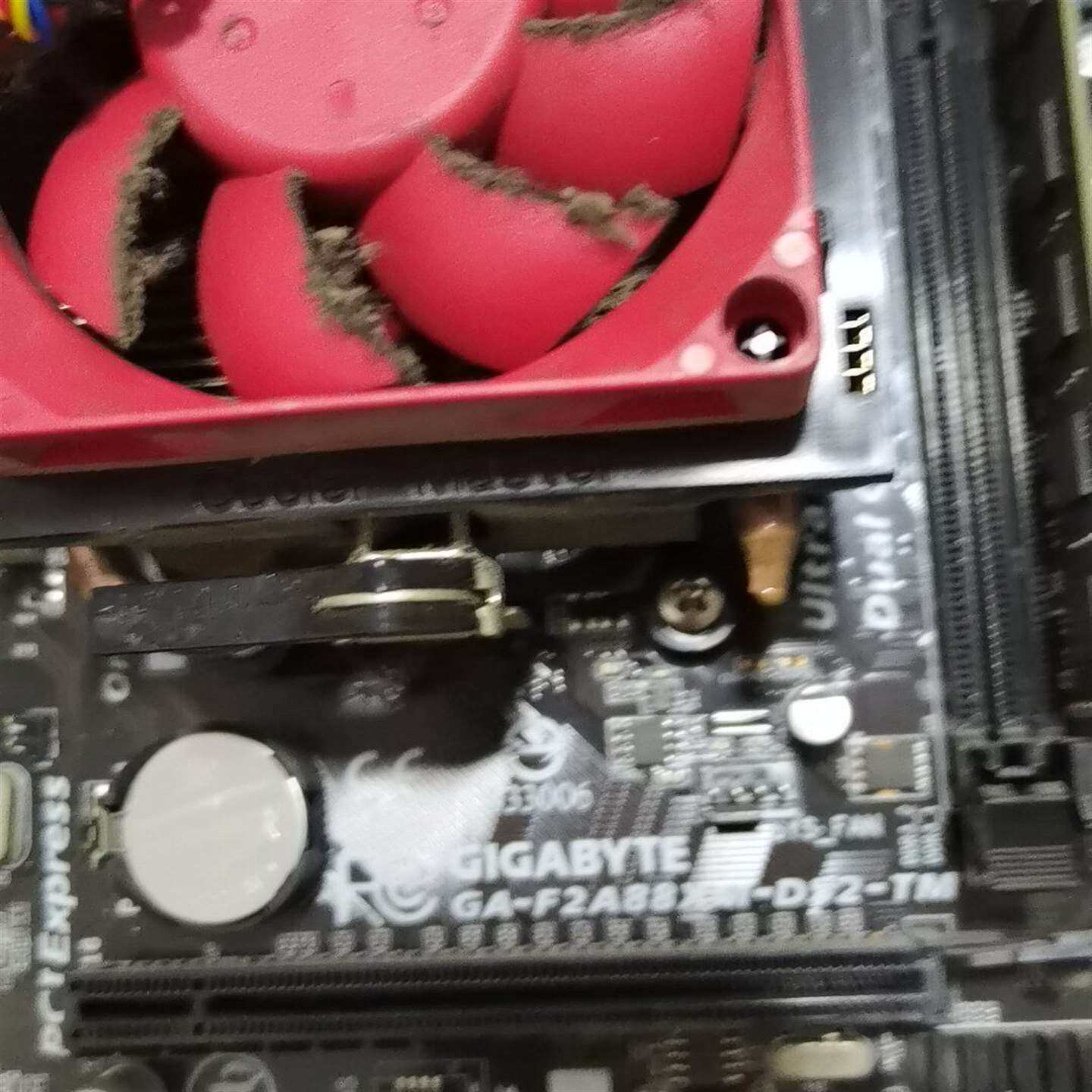 {议价}出一技嘉 fm2主板 ga-f2a88xm-ds2-tm搭配