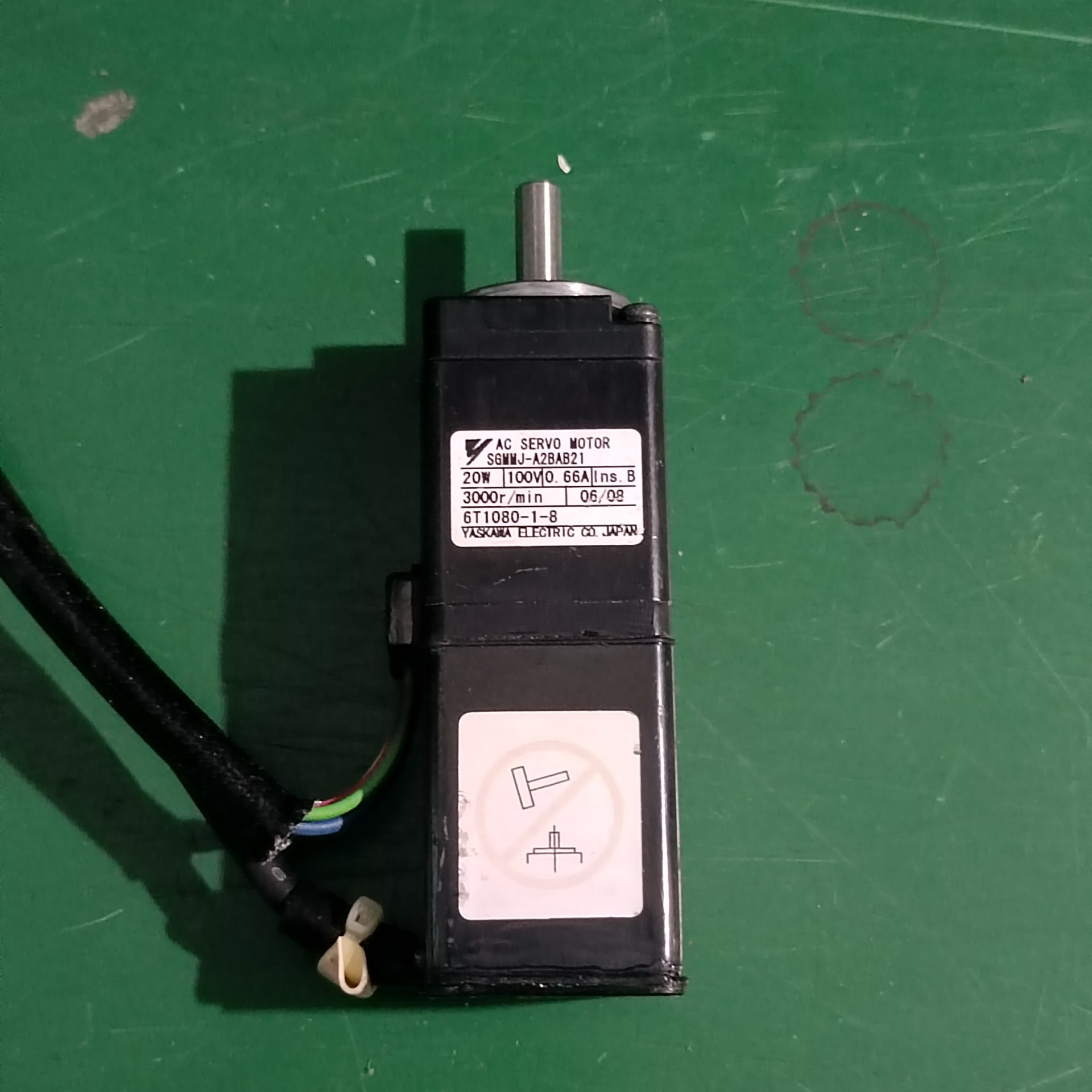 议价出SGMMJ-A2B1安川20W