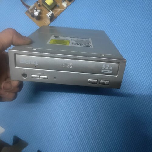 议价明基CD光驱，银色旗