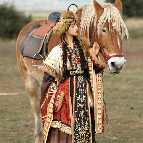 藏风神仙服改良汉服民族风秋冬季