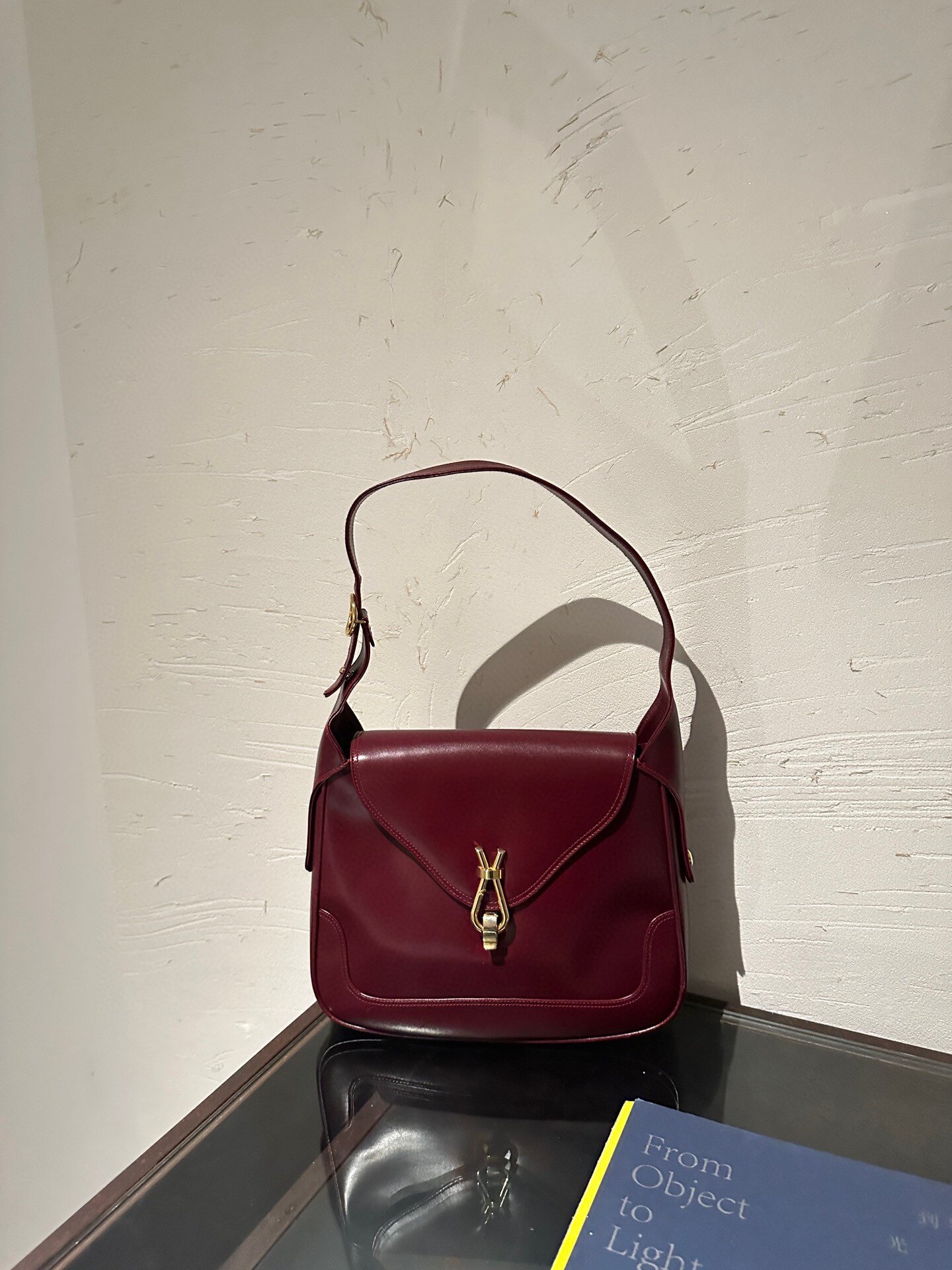 中古酒红色腋下包