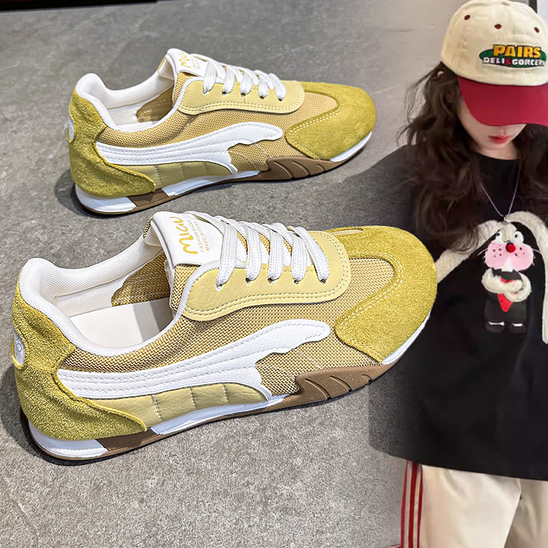 时尚潮酷女孩个性穿搭阿甘鞋女童2026春季新款软底轻便百搭运动鞋