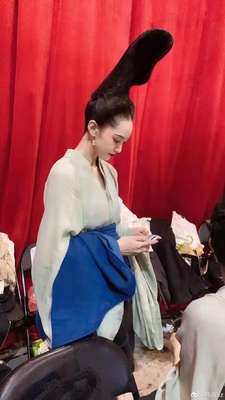 2022春晚孟庆青绿发饰古风