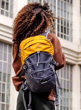 小鹰OSPREY QUASAR恒星26升城市时尚休闲笔记本电脑户外双肩背包