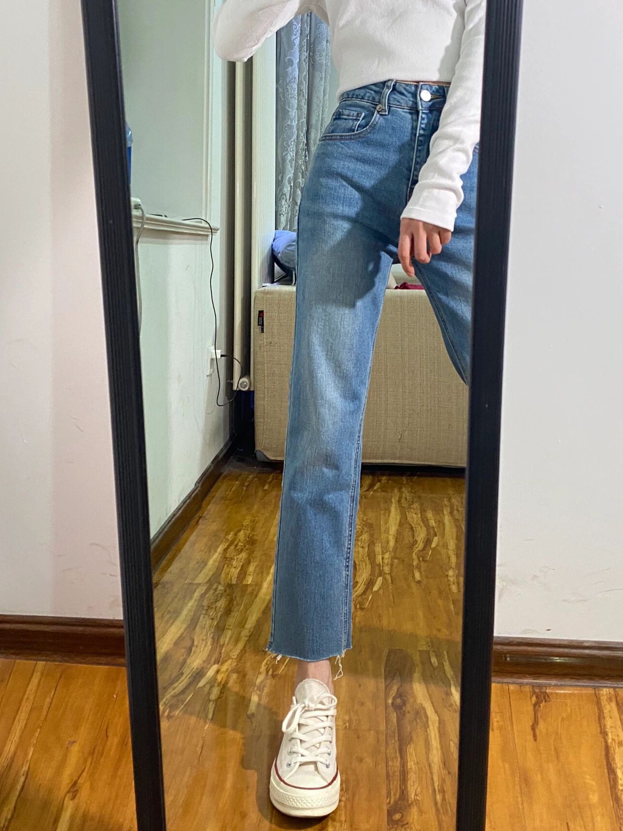 浅蓝色窄版阔腿牛仔裤女春秋2025新款设计感小众高腰九分直筒裤子
