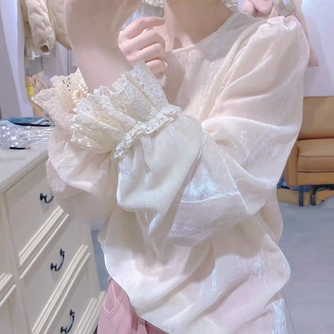 蕾丝喇叭袖丝绒衬衫女春秋冬2025新款洋派韩版宽松打底衫甜美上衣