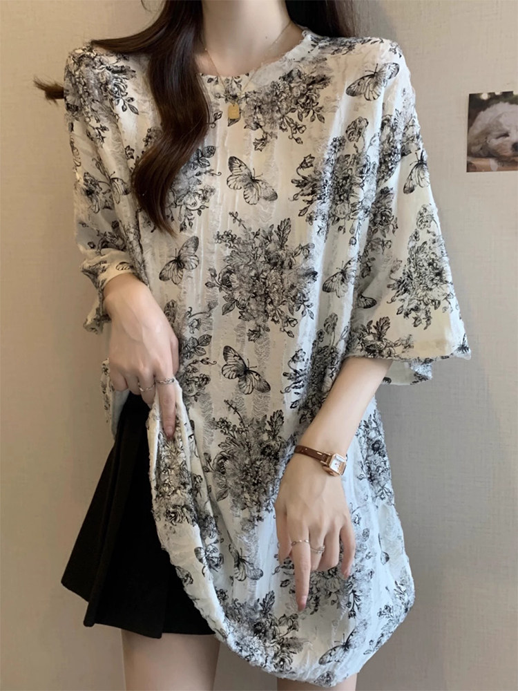大版蝴蝶短袖T恤女夏季2025新款大码胖mm显瘦中长款五分袖上衣女