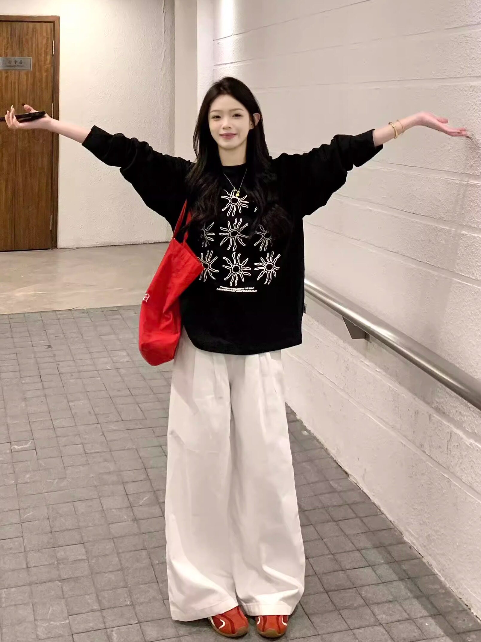 长袖T恤女春秋2025新款美式太阳花印花重磅宽松慵懒风打底衫上衣