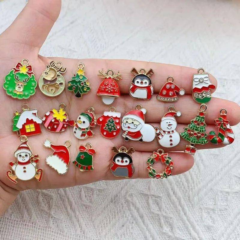 Mixed 20pcs Enamel Christmas Charm Bell Deer Tree Snowflake