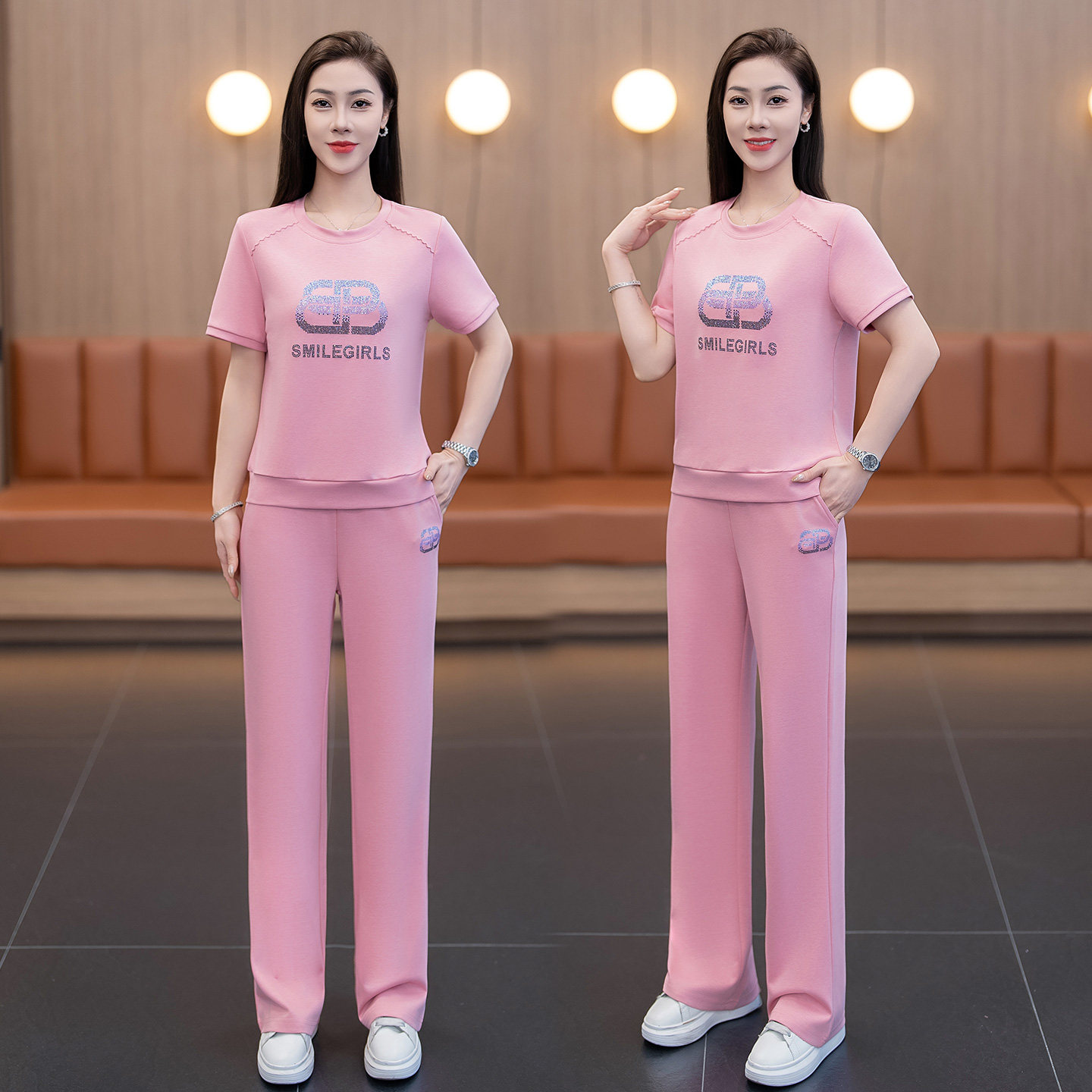 运动风圆领休闲服套装女士夏季新款短袖直筒裤显瘦时尚流行两件套