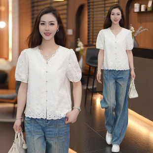 新款 法式 女士夏季 蕾丝刺绣衬衫 镂空白色设计感衬衣 温柔风V领短袖