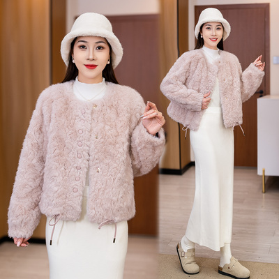 短款皮草外套女冬季新款洋气保暖毛毛高级感白色毛绒皮毛一体上衣