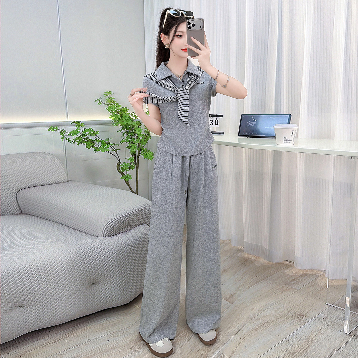 时尚休闲套装女夏季新款条纹披肩短袖阔腿裤两件套显瘦运动服穿搭