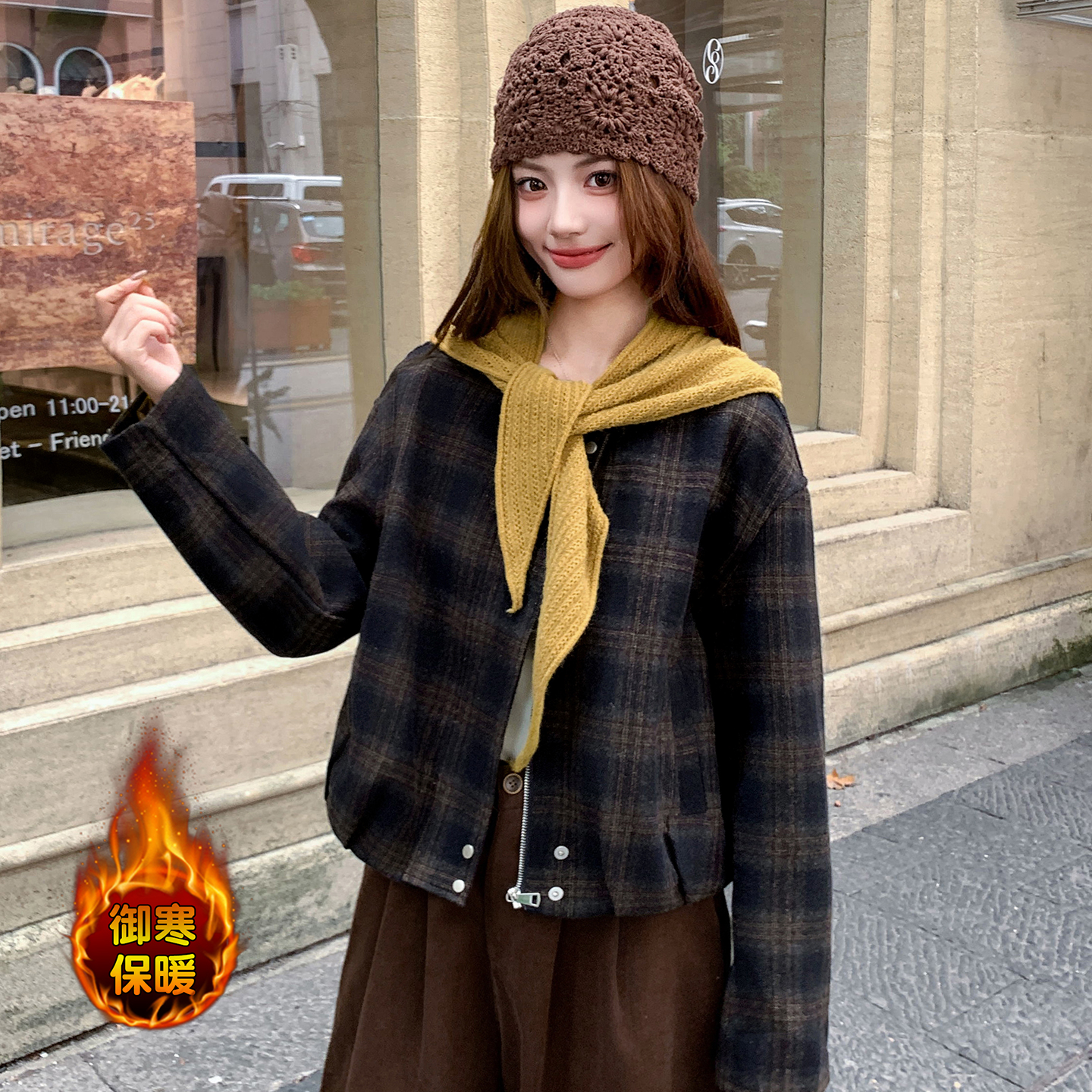 秋冬新款女士时尚气质夹棉保暖加厚韩版复古格纹圆领短款毛呢外套