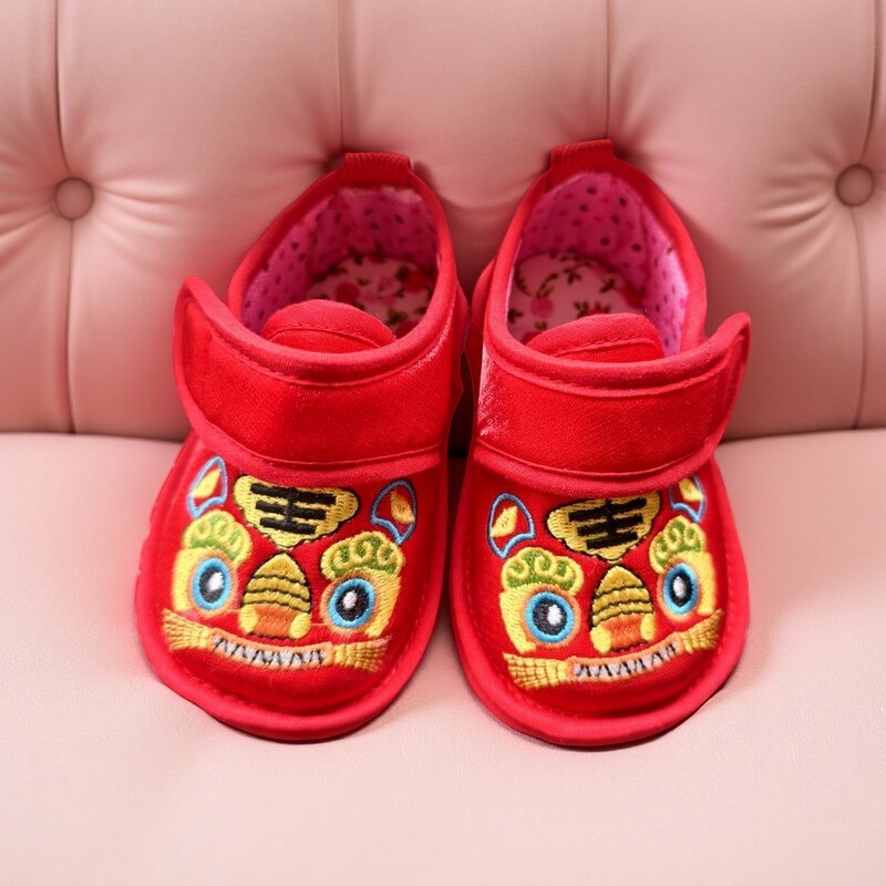 虎头鞋0-1岁婴儿学步鞋软布底防滑千层底鞋子红色周岁鞋学步鞋