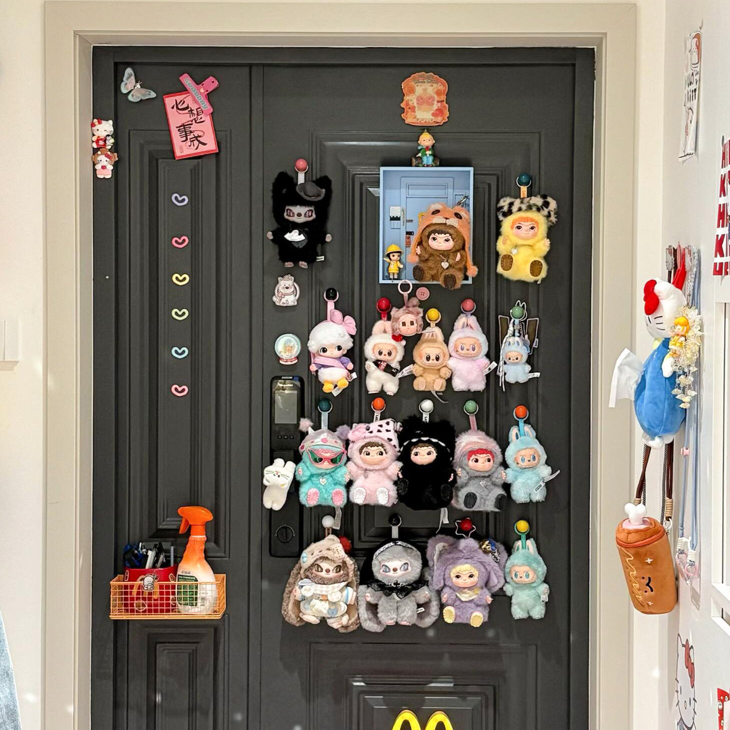 多巴胺强力磁吸挂钩入户门拉布布收纳挂架钥匙装饰挂扣冰箱磁吸贴