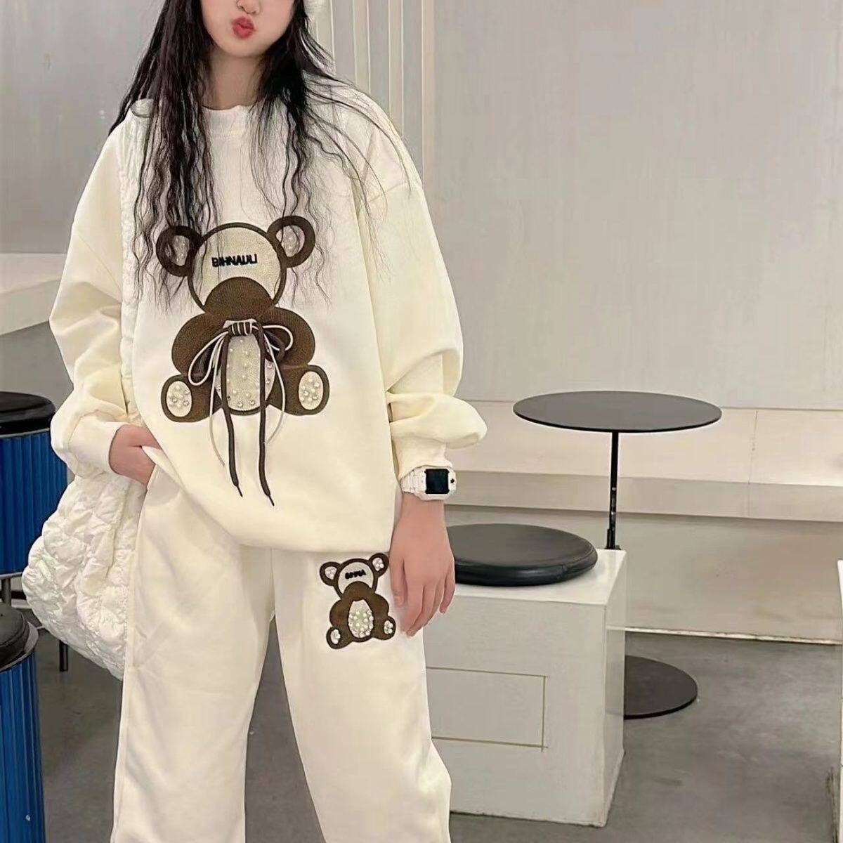 女童不加绒卫衣套装2026新款网红洋气大童秋冬季儿童加厚运动两件