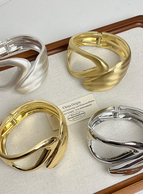 日系CoopKoop欧美个性冷淡风镂空金属手镯女简约高级感宽版手环