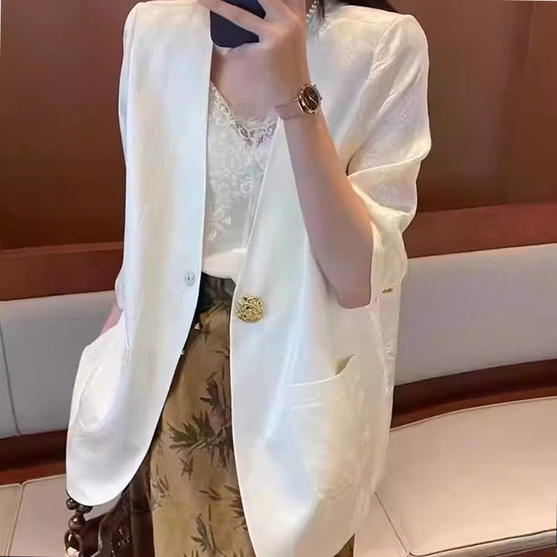 七分袖醋酸缎面西装外套女夏季2025新薄款宽松显瘦一粒扣西服上衣
