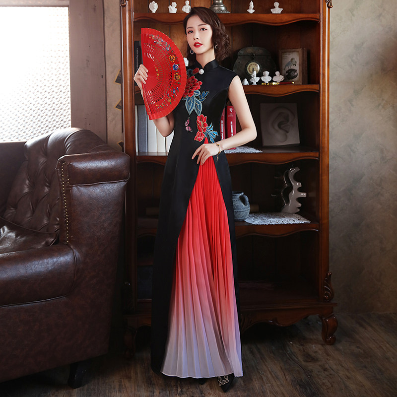 黑色主持人晚礼服2021舞台表演图片