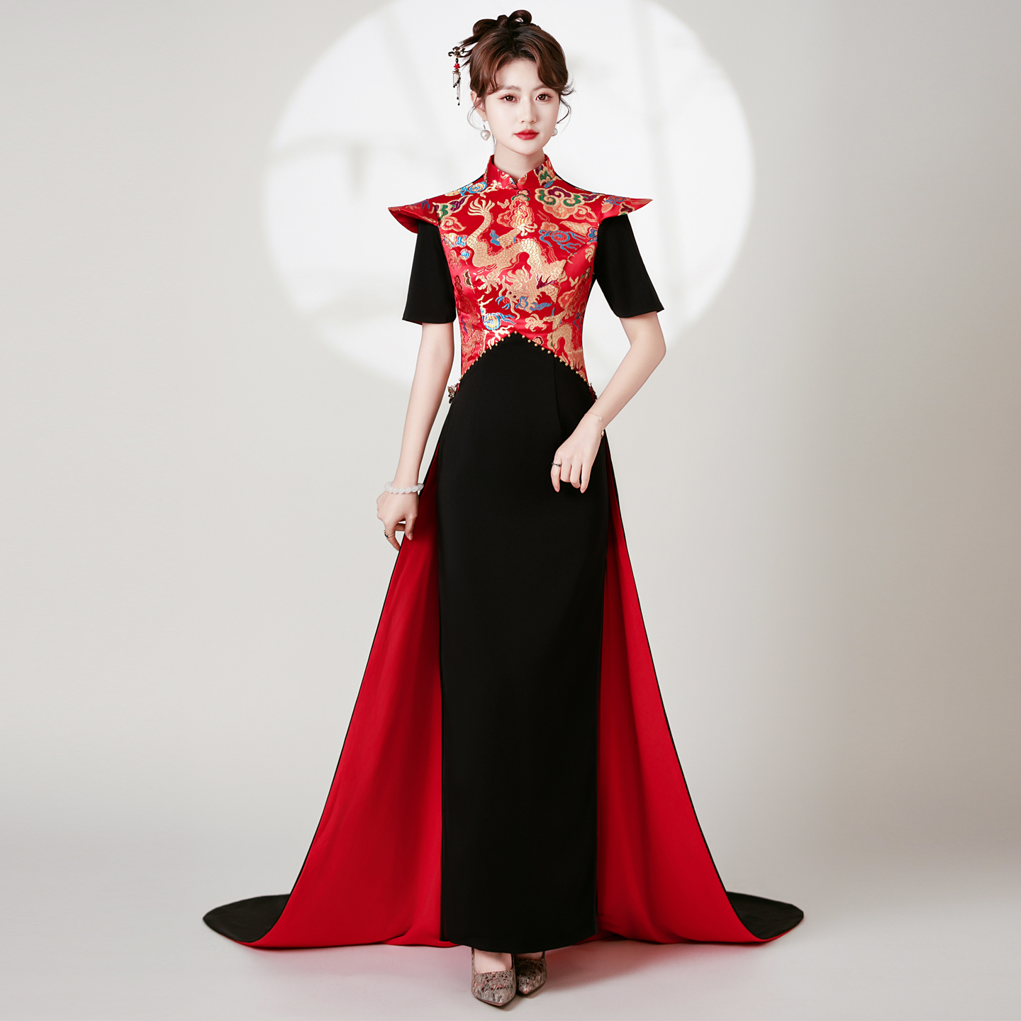 新中式高端走秀旗袍长款拖尾龙纹刺绣长裙显瘦气质模特演出晚礼服