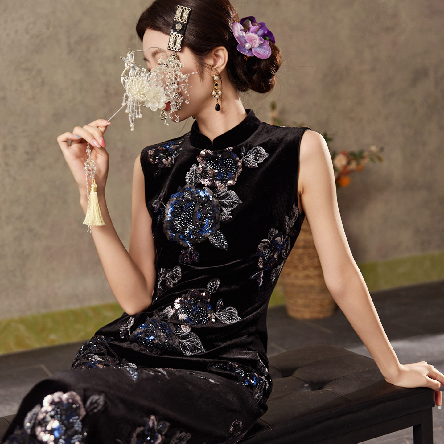 流苏刺绣披肩旗袍两件套2025新款女国风新中式改良连衣裙高端轻奢