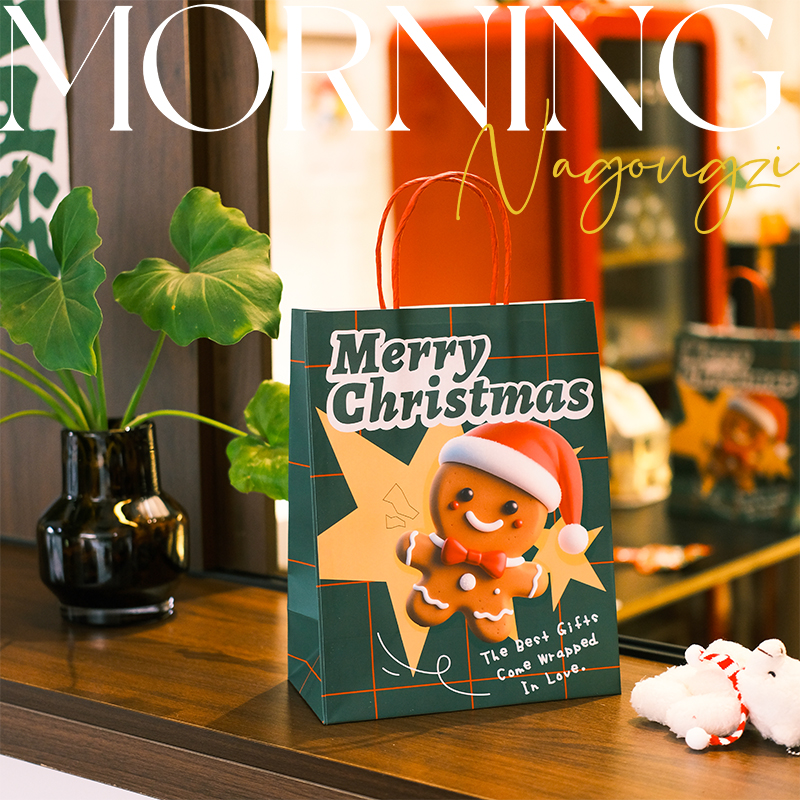 饼干超人圣诞礼物包装派对卡通纸袋苹果平安夜礼物圣诞礼物手提袋