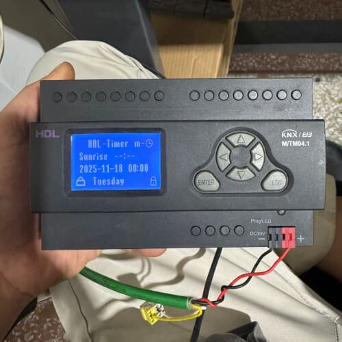 议价河东KNX EIB定时器M/TM04.1模块，成色85新