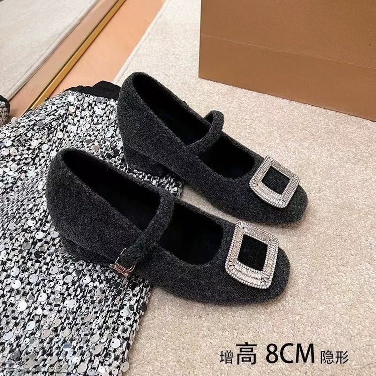 钻扣绝美小个子浅口单鞋cm毛毛方头内玛丽珍鞋女灰色裙子配8