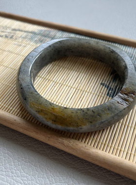 【岁月从容】籽料手镯 新疆和田青花籽玉带原皮手镯 带真皮真毛孔