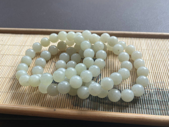 【玉出名门】和田玉手链 新疆且末米达料10mm圆珠手链手串 附证书