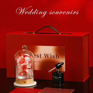 新婚结婚订婚礼物送新人闺蜜高级实用无火香薰精油礼盒小夜灯摆件